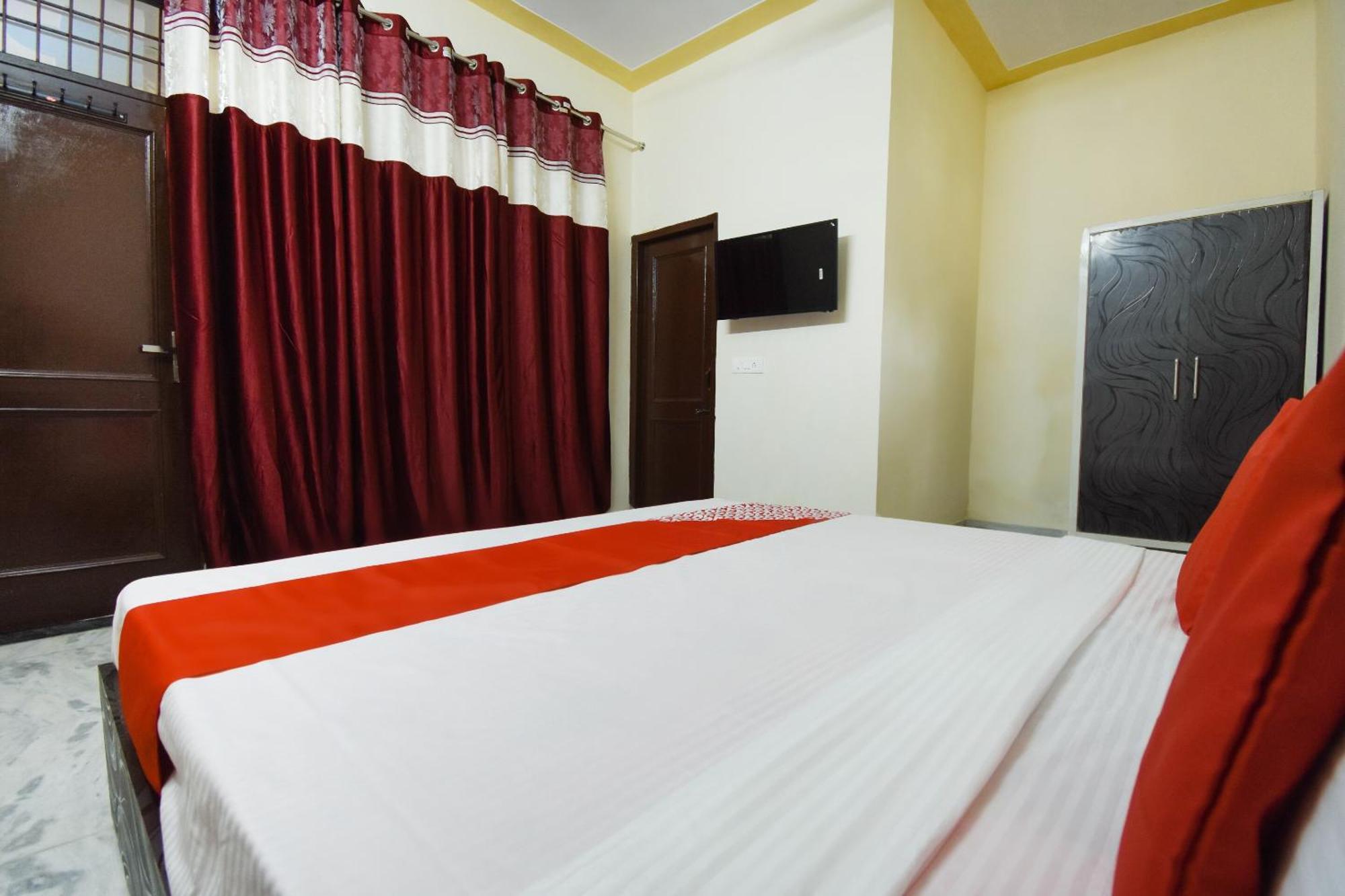 OYO 48981 Hotel HC Residency Landran Exterior foto
